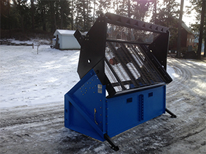 Desite SLG-78 Topsoil Screener with Vibratory System with Feeder Side View